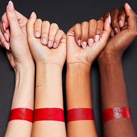 GXVE High Performance Matte Liquid Lipstick - Picture 5 of 16